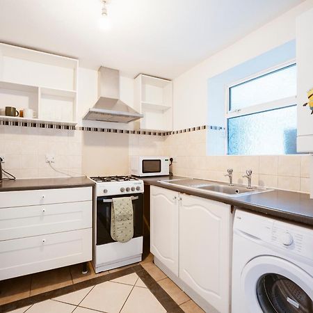 Forest Gate Double Rooms ロンドン エクステリア 写真