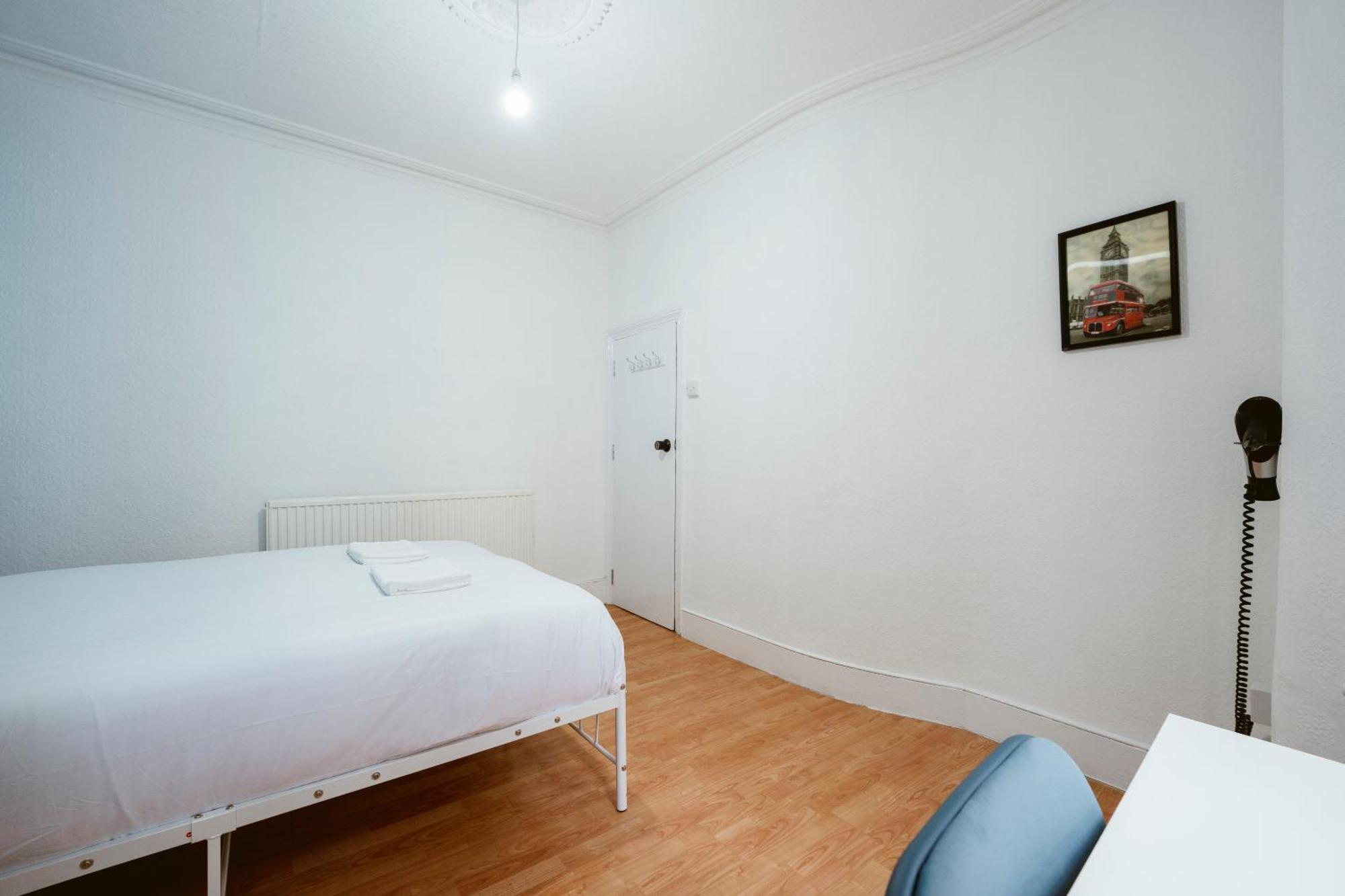Forest Gate Double Rooms ロンドン エクステリア 写真